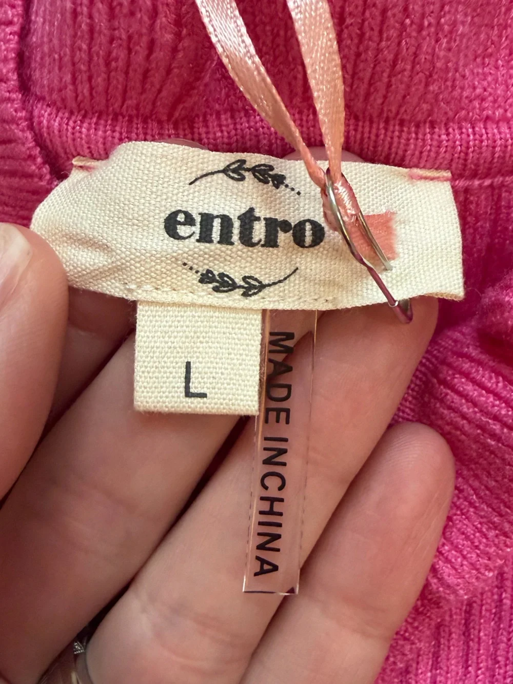 NWT Entro Hot Pink Sweater Knit Crochet Flower Ruffled Tank Top Women’s L